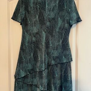connected apparel Teal and Black Pleated V-Neck Dress